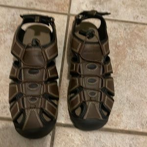 Eddie Bauer Meridian Sandals